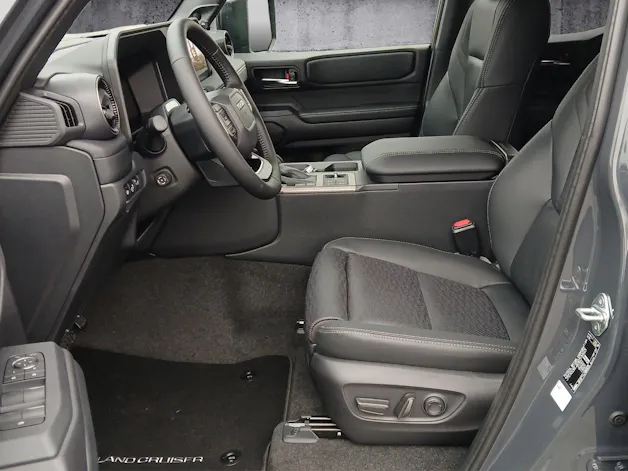 Toyota Land Cruiser 2.8 D 48V Invincible