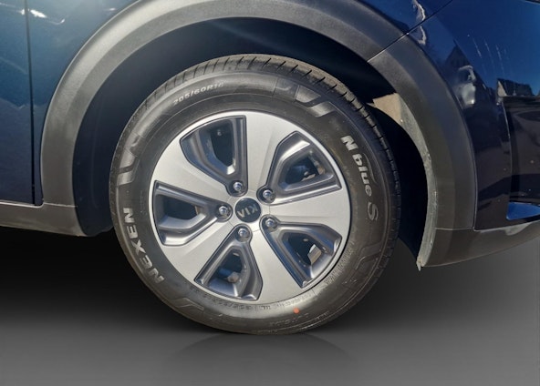 Vehicle image 14 Vehicle image 14