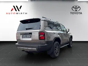 Toyota Land Cruiser 2.8 D 48V Style