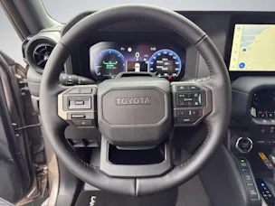 Toyota Land Cruiser 2.8 D 48V Style
