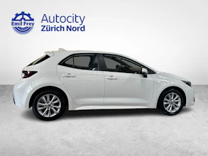https://vehicle.imgix.net/4173113/c5ccaf82-e4cd-4a7e-8a56-9ea74bcd893b.jpg
