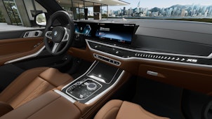 Vehicle image BMW X5 50e xDrive SAG