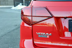 Suzuki Vitara 1.4 T Sakura Top Hybrid 4x4