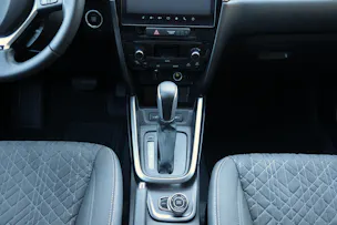Suzuki Vitara 1.4 T Sakura Top Hybrid 4x4