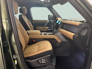 Vehicle image LAND ROVER Defender 130 3.0 D I6 350 X-Dynamic HSE