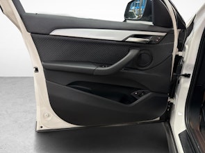 Vehicle image BMW X1 xDrive25e