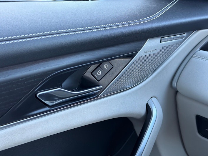 image du véhicule JAGUAR F-PACE