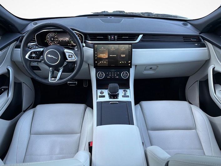 image du véhicule JAGUAR F-PACE