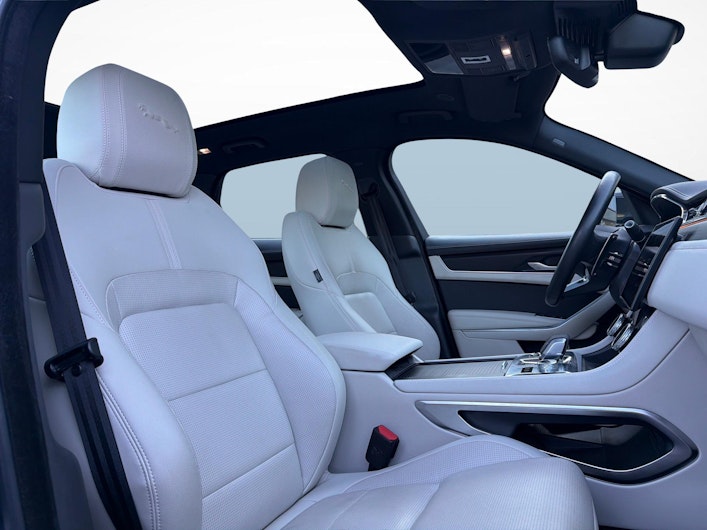 image du véhicule JAGUAR F-PACE