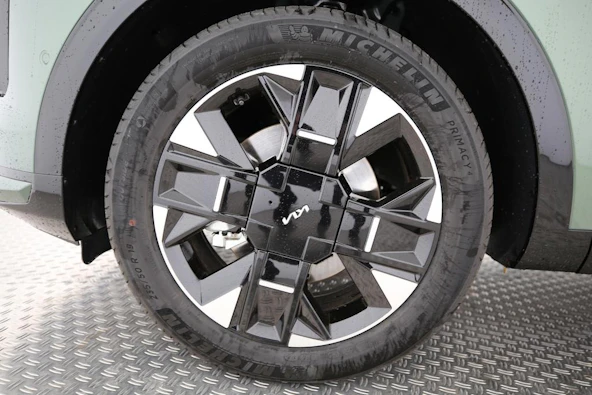 Fahrzeugbild 4 Fahrzeugbild 4