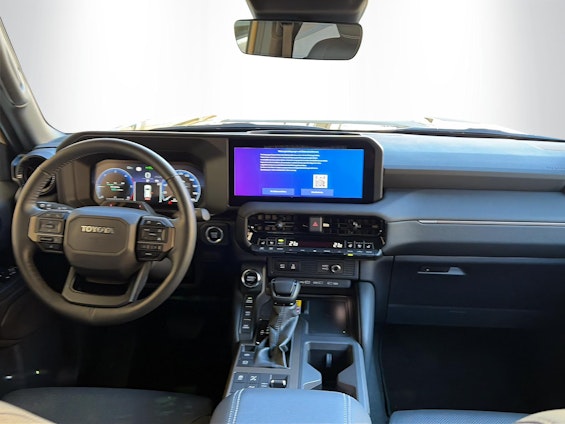 Vehicle image 7 Vehicle image 7