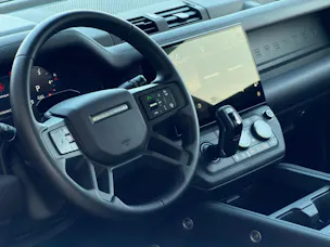 Land Rover Defender 90 3.0 D I6 250 X-Dynamic SE