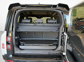 Fahrzeugbild LAND ROVER Defender 90 3.0 D I6 250 X-Dynamic SE