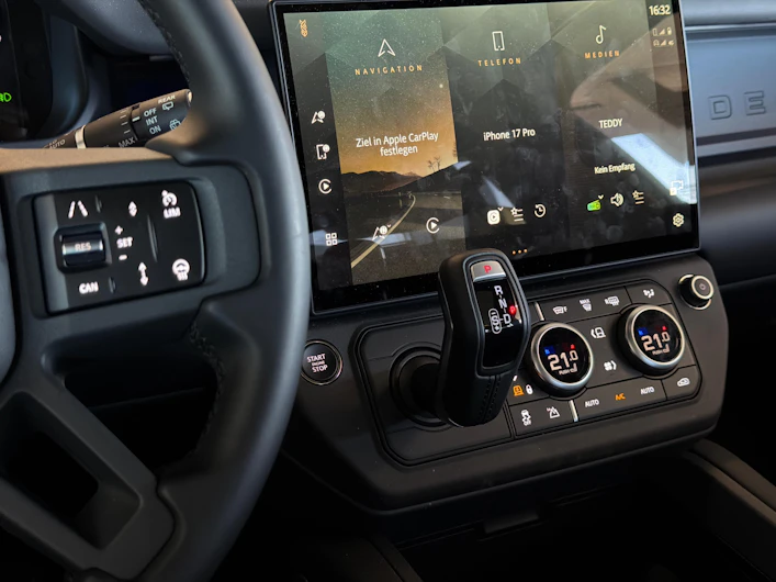 Fahrzeugbild LAND ROVER DEFENDER