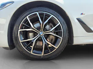 BMW 540i xDrive Touring