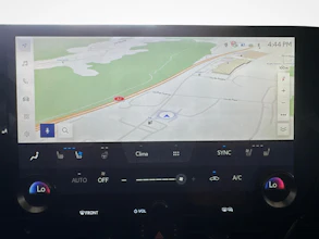 https://vehicle.imgix.net/4173511/a135a3dc-e2e7-4efc-bd75-6be18ddbc637.jpg
