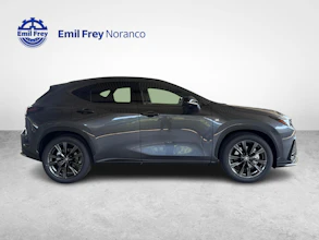 https://vehicle.imgix.net/4173511/f3be14a2-4c56-4102-a2c7-aab97de1a93c.jpg