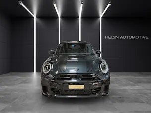 Mini F66 2.0i Cooper S 	John Cooper Works Trim