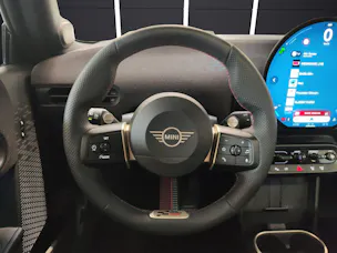 Mini F66 2.0i Cooper S 	John Cooper Works Trim