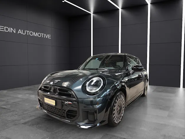 Mini F66 2.0i Cooper S 	John Cooper Works Trim