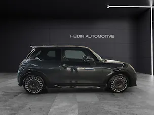 Mini F66 2.0i Cooper S 	John Cooper Works Trim