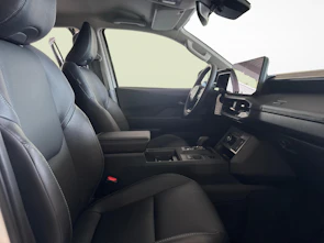 immagine del veicolo TOYOTA Hilux Double Cab.-Pick-up 59KWh Style