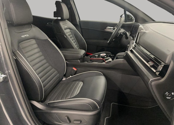 Vehicle image 9 Vehicle image 9