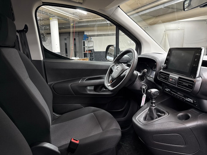 Vehicle image OPEL COMBO