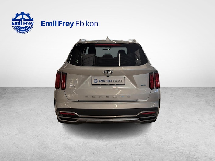 Vehicle image KIA SORENTO