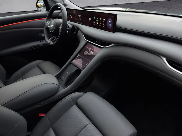 MG IM6 100 kWh Performance 21 4WD