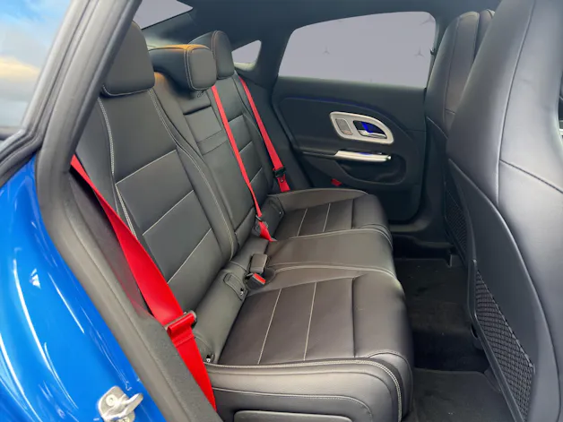 Mercedes-Benz CLA 220 AMG Line 4matic