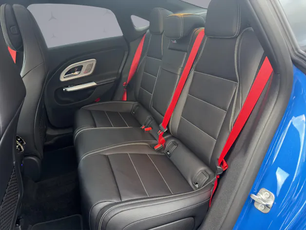 Mercedes-Benz CLA 220 AMG Line 4matic