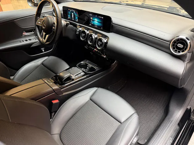 Mercedes-Benz CLA 200 d Progressive