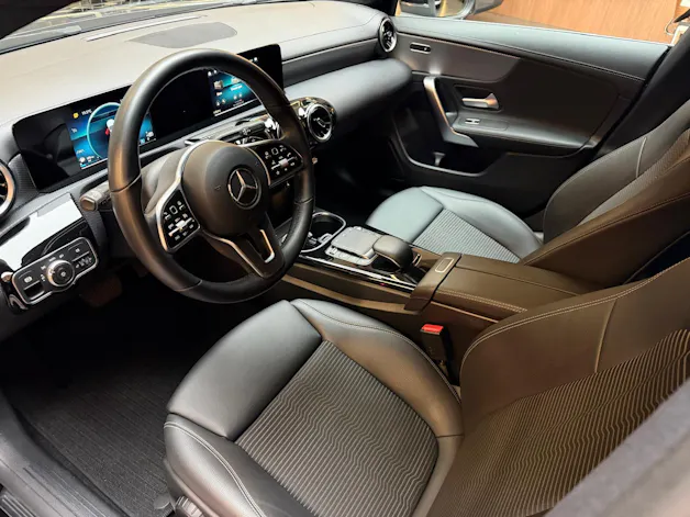 Mercedes-Benz CLA 200 d Progressive
