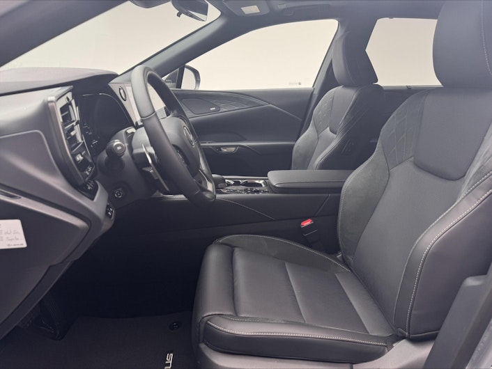 Vehicle image LEXUS RX