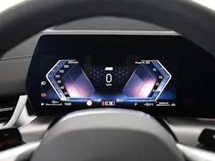 BMW X2 20d xDrive paddles