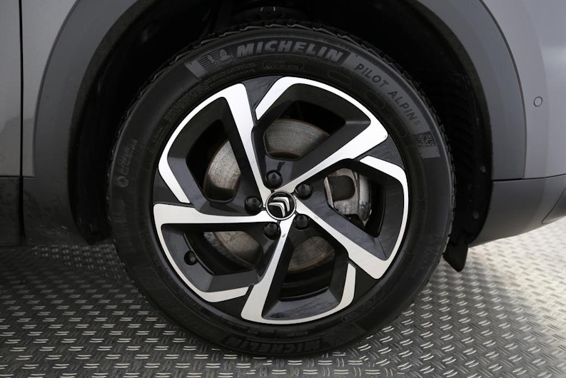 Vehicle image CITROEN C5 AIRCROSS