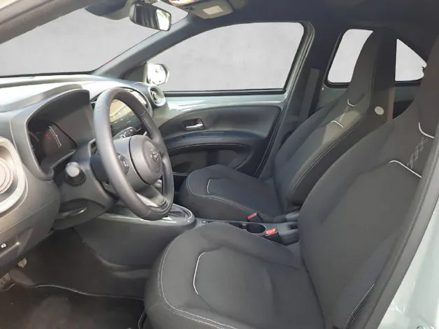 Toyota Aygo X 1.5 VVT-i HSD Trend