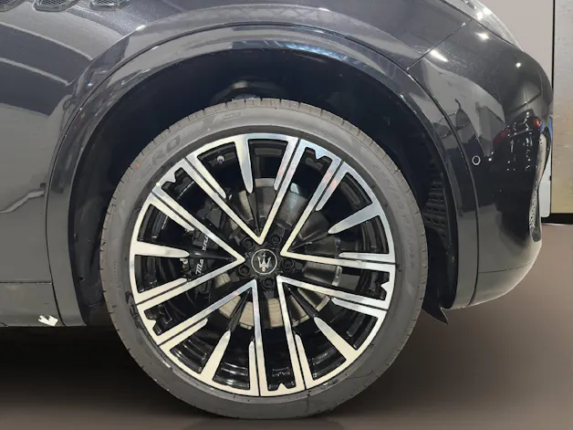 Maserati Grecale 2.0 Hybrid Modena