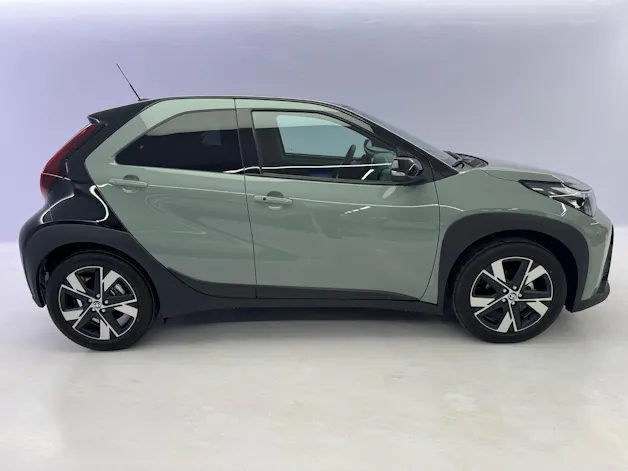 Toyota Aygo X 1.5 VVT-i HSD Trend