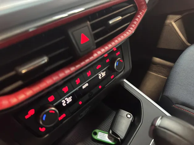 SEAT Arona 1.5 TSI FR DSG