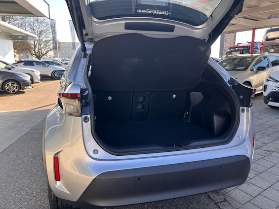 Vehicle image 6 Vehicle image 6