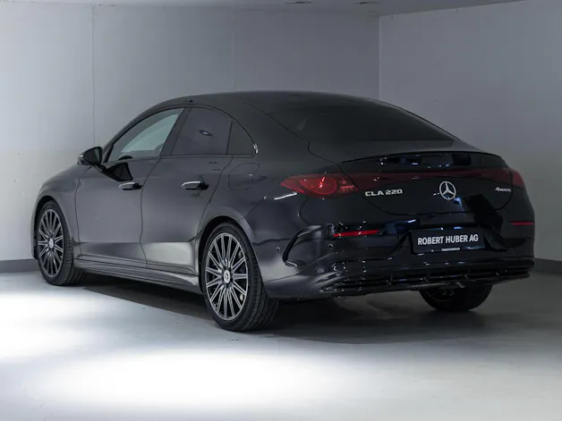 Mercedes-Benz CLA 220 4MATIC
