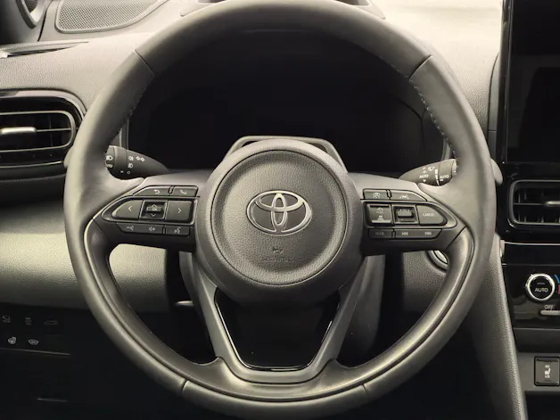 Toyota Yaris Cross 1.5 VVT-i HSD Premium AWD-i