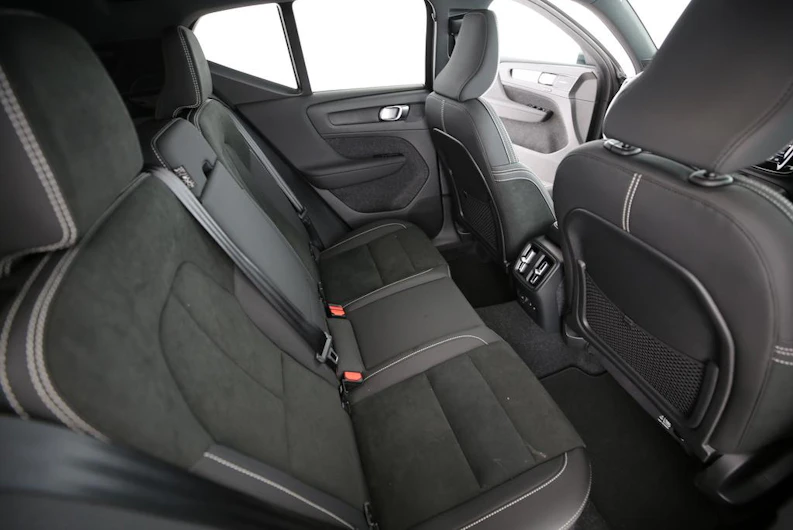 immagine del veicolo VOLVO EX40