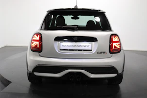 Fahrzeugbild MINI F56 2.0i Cooper S SDKG