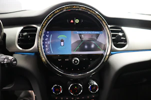 Fahrzeugbild MINI F56 2.0i Cooper S SDKG