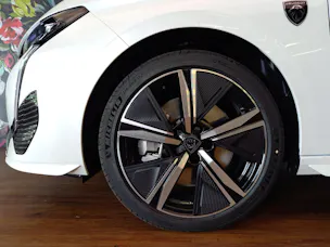 Peugeot 308 1.6 PHEV 180 GT