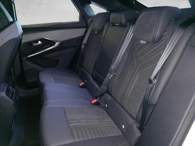 Peugeot 3008 e-GT 73kWh