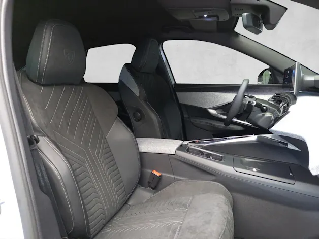 Peugeot 3008 e-GT 73kWh